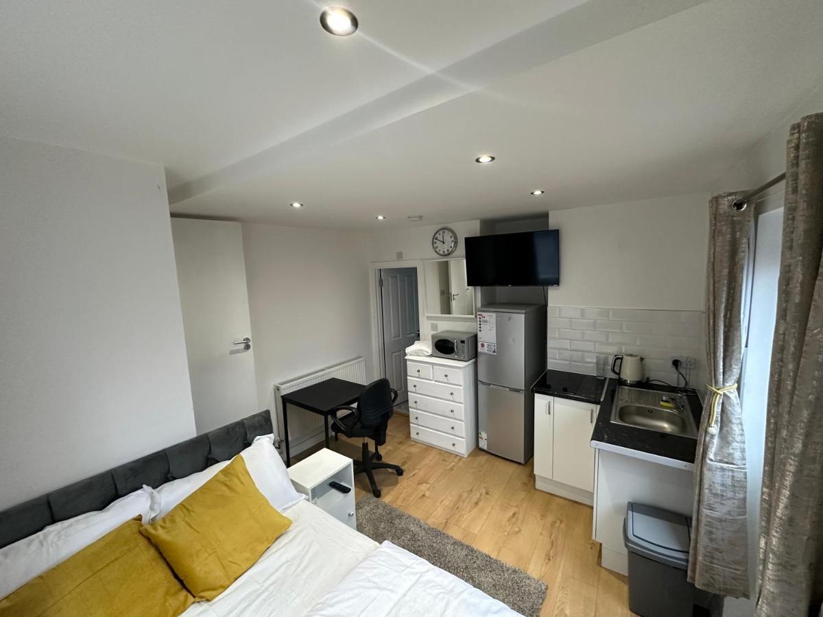 Keedonwood Road Bromley, Rooms With Free Wifi Extérieur photo