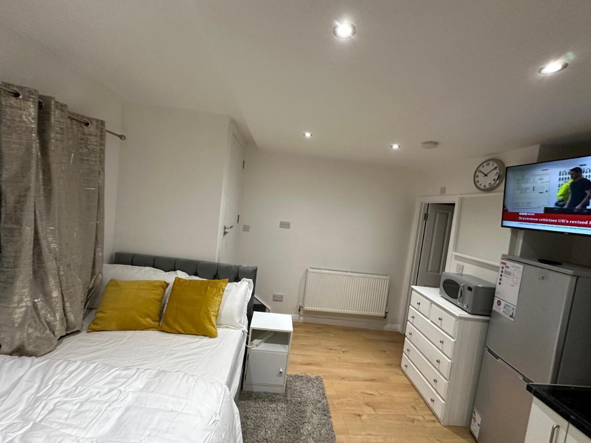 Keedonwood Road Bromley, Rooms With Free Wifi Extérieur photo