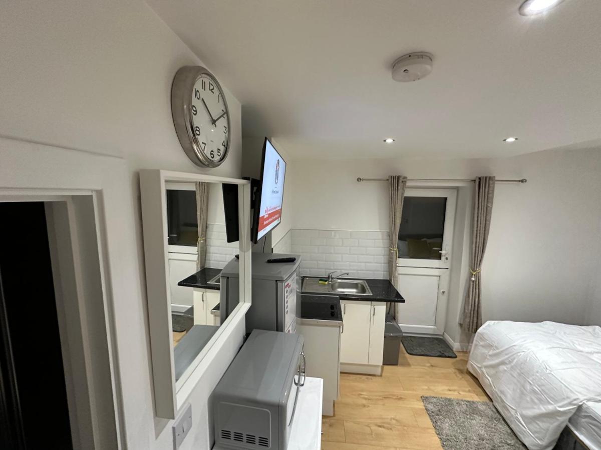 Keedonwood Road Bromley, Rooms With Free Wifi Extérieur photo