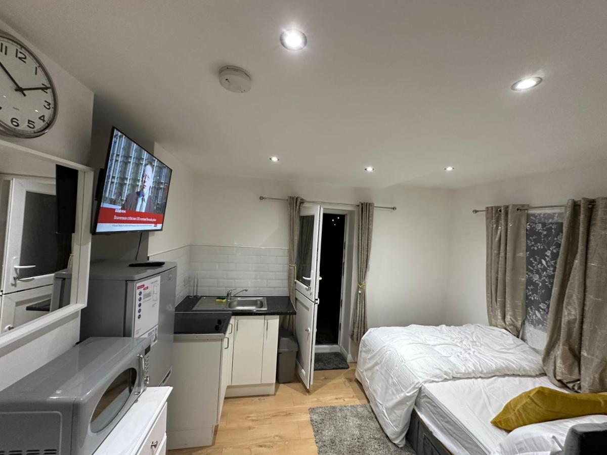 Keedonwood Road Bromley, Rooms With Free Wifi Extérieur photo