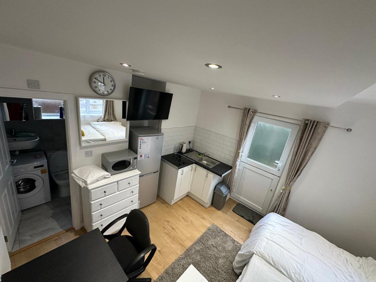 Keedonwood Road Bromley, Rooms With Free Wifi Extérieur photo
