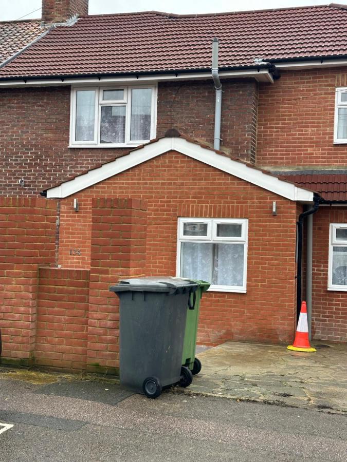 Keedonwood Road Bromley, Rooms With Free Wifi Extérieur photo