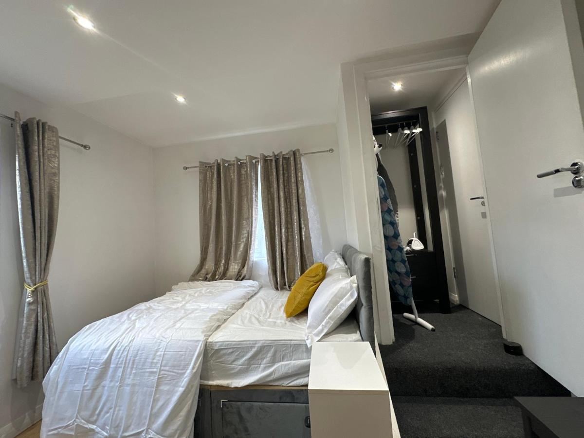 Keedonwood Road Bromley, Rooms With Free Wifi Extérieur photo