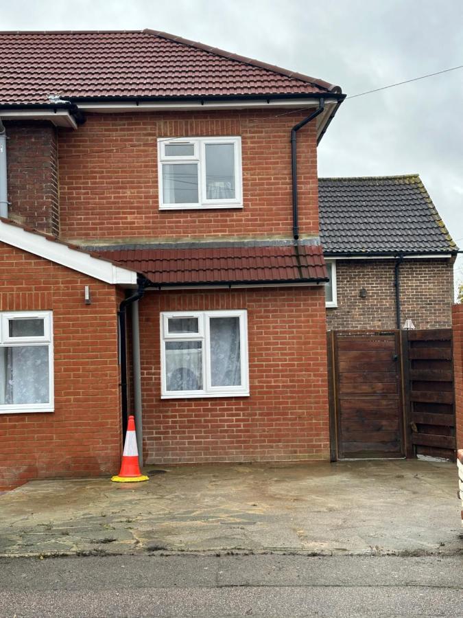 Keedonwood Road Bromley, Rooms With Free Wifi Extérieur photo