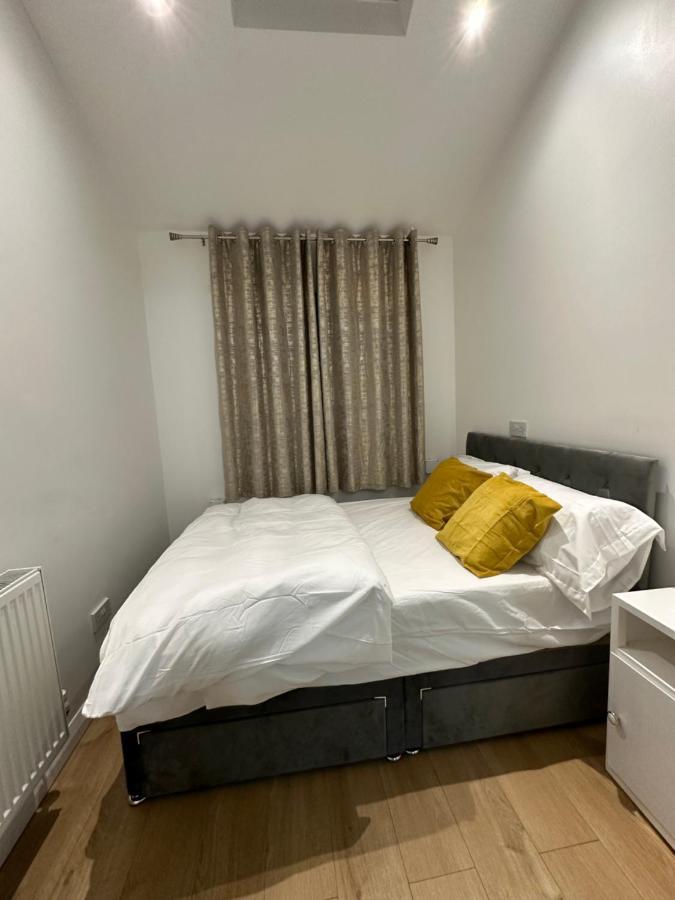 Keedonwood Road Bromley, Rooms With Free Wifi Extérieur photo