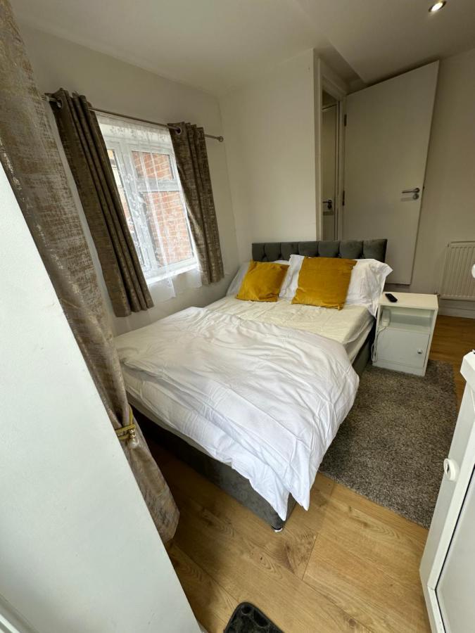 Keedonwood Road Bromley, Rooms With Free Wifi Extérieur photo