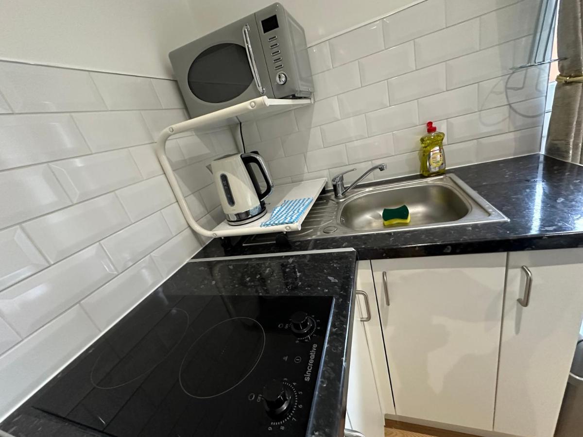 Keedonwood Road Bromley, Rooms With Free Wifi Extérieur photo