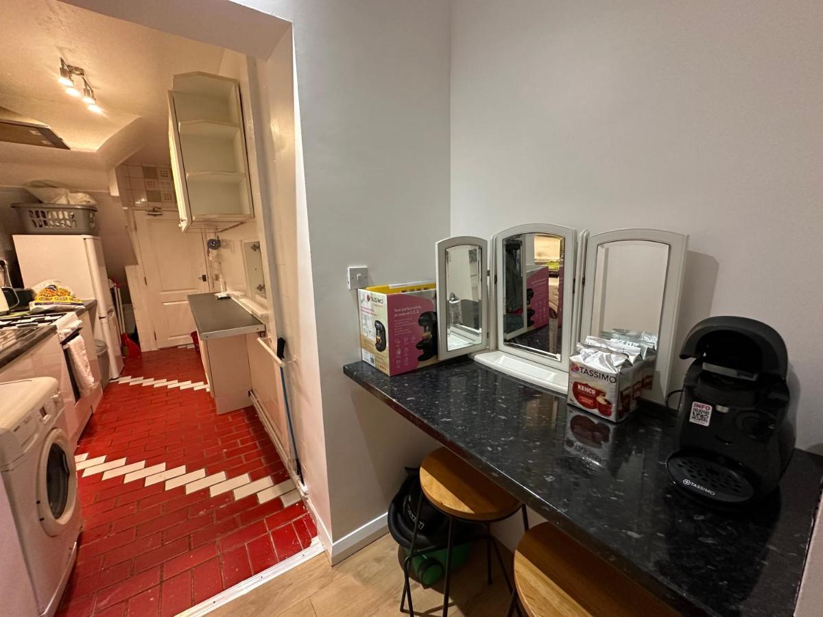 Keedonwood Road Bromley, Rooms With Free Wifi Extérieur photo