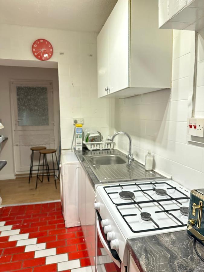 Keedonwood Road Bromley, Rooms With Free Wifi Extérieur photo