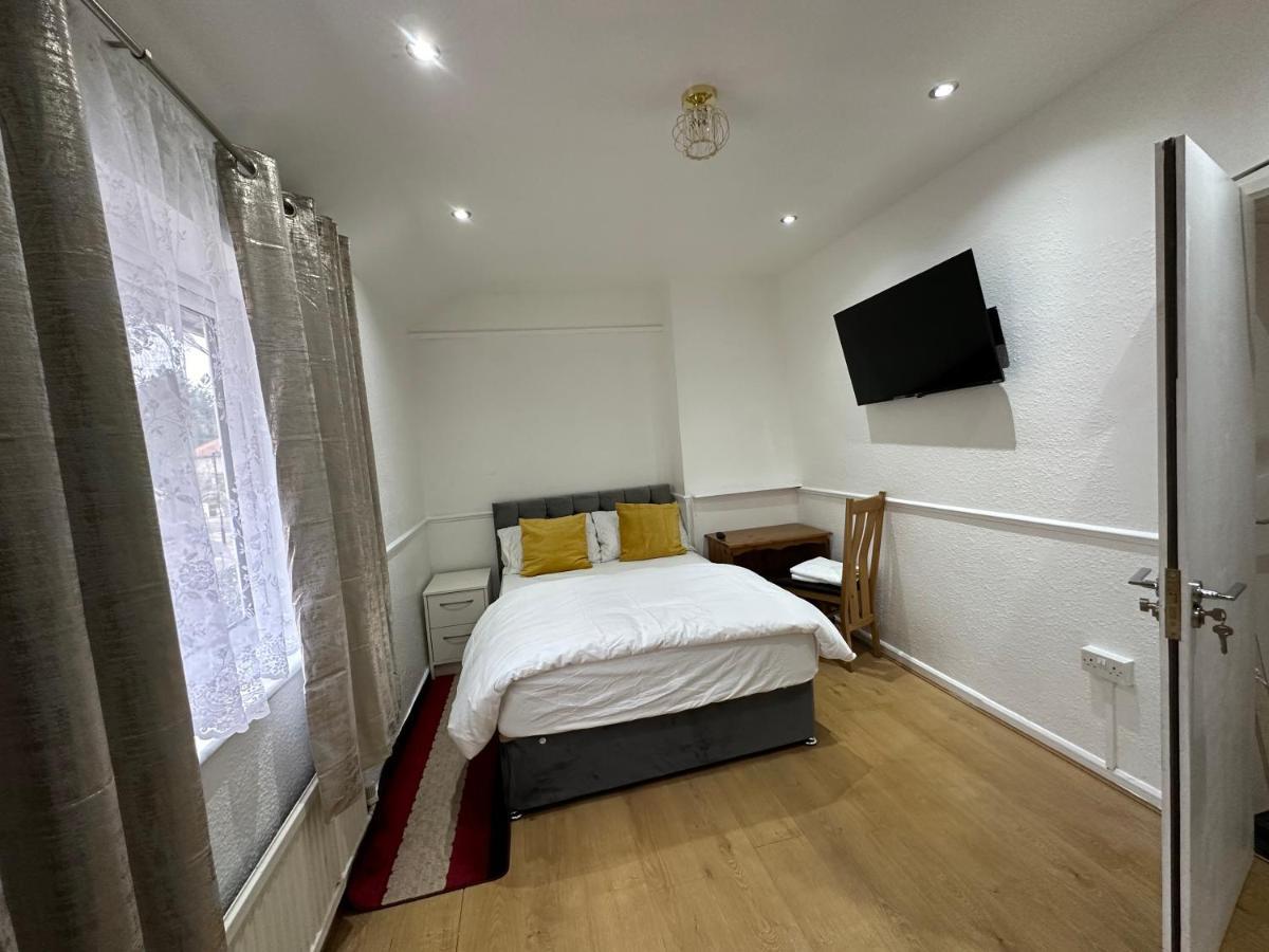 Keedonwood Road Bromley, Rooms With Free Wifi Extérieur photo