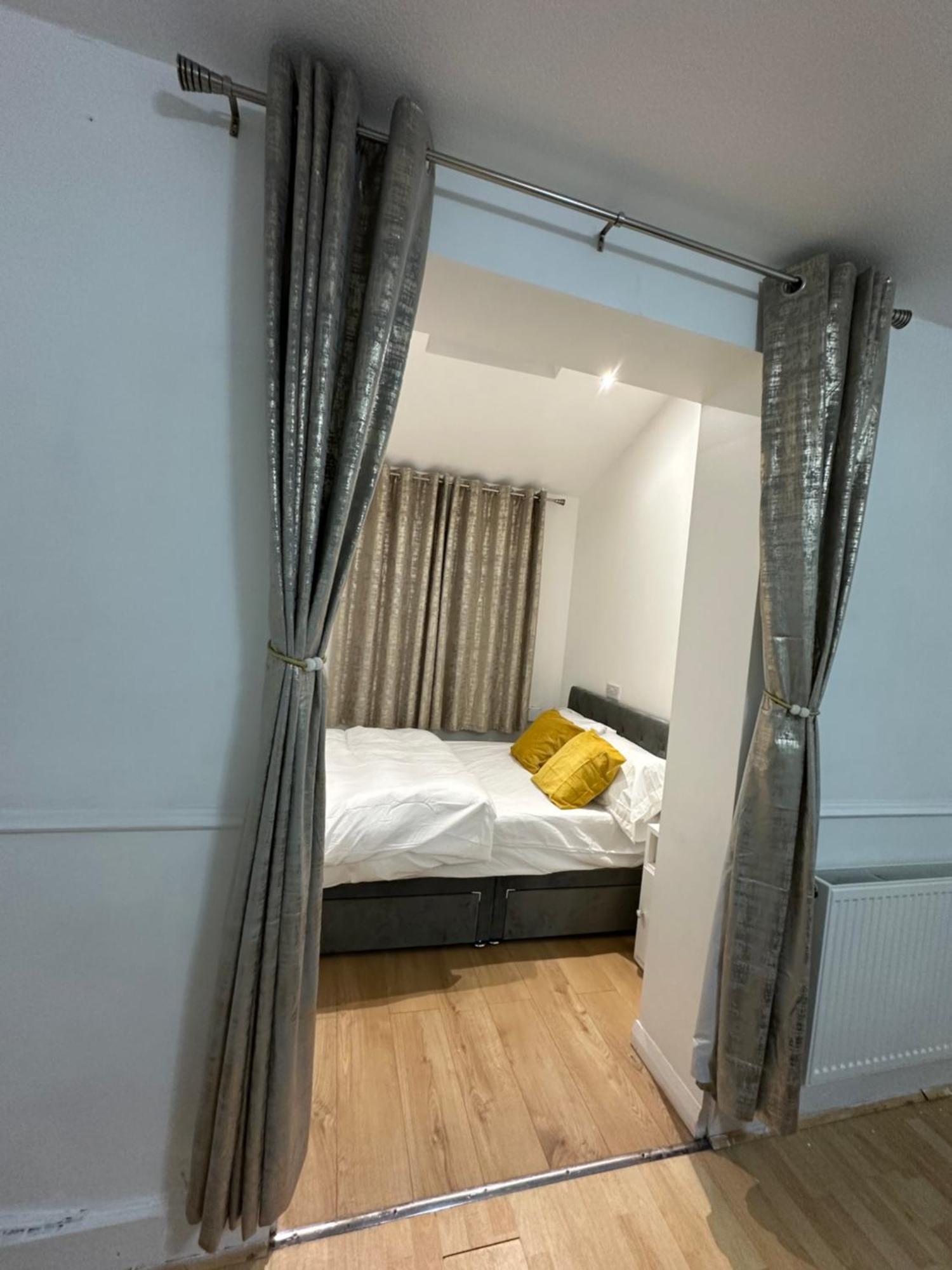 Keedonwood Road Bromley, Rooms With Free Wifi Extérieur photo